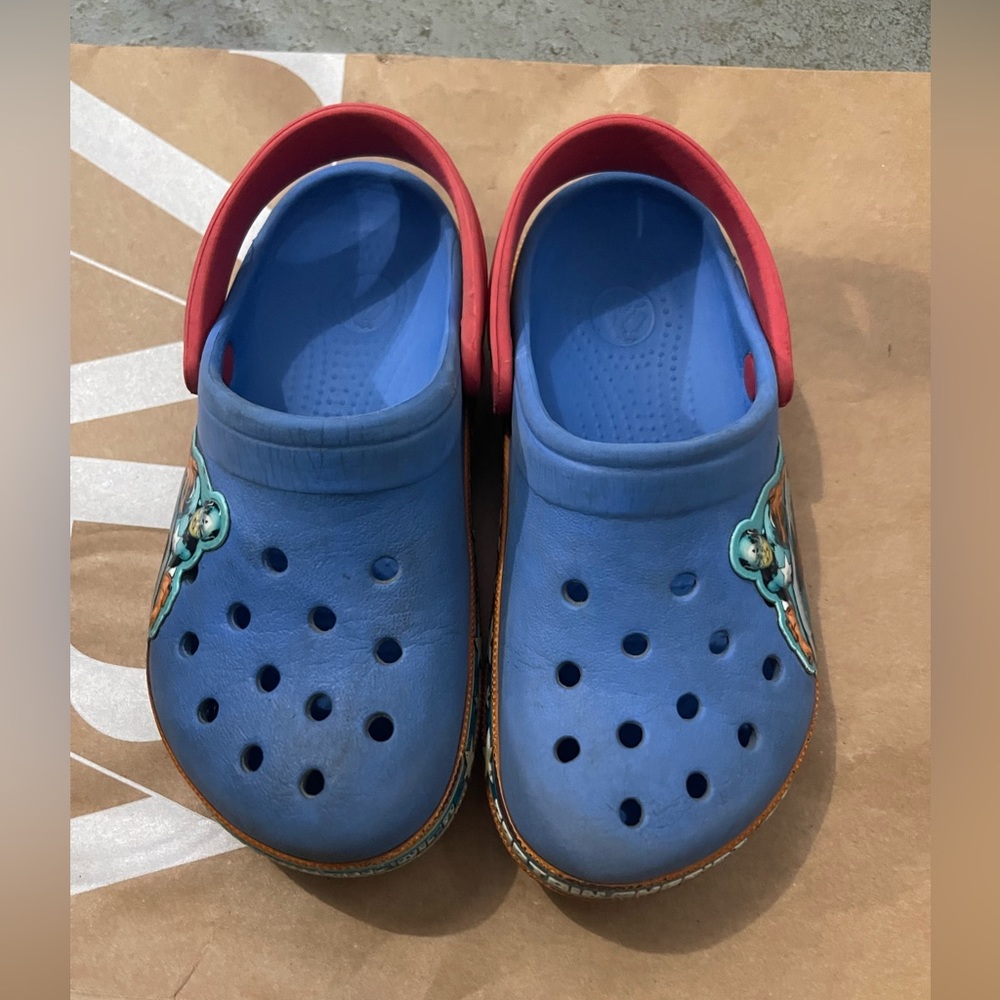 Crocs.